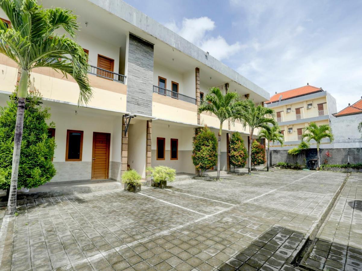 Oyo Flagship 90754 Alamanda Guesthouse Denpasar  Exterior photo