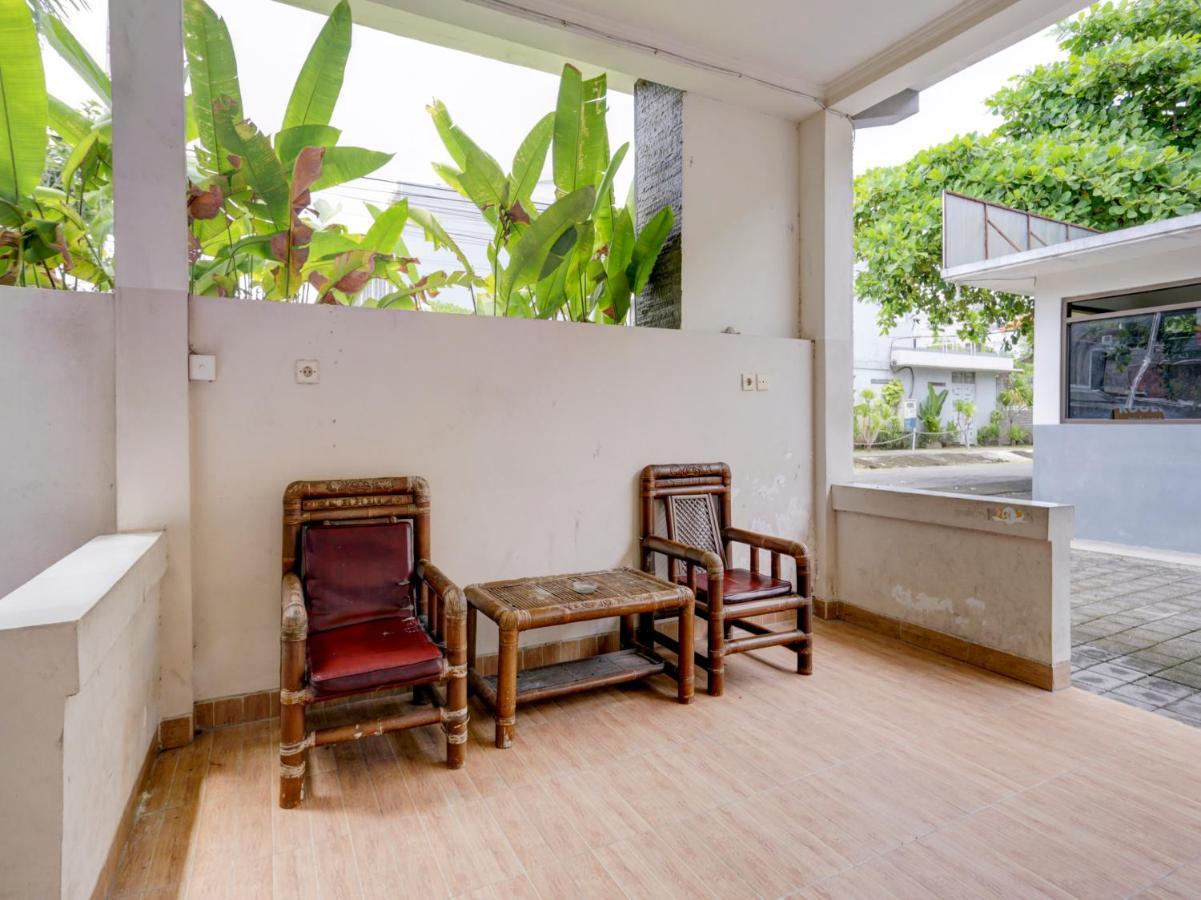 Oyo Flagship 90754 Alamanda Guesthouse Denpasar  Exterior photo